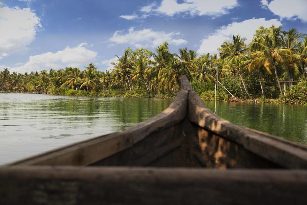 Vinis Farm - A Private Island Stay -Privacy Redefined !!! Mundrothuruth Bagian luar foto